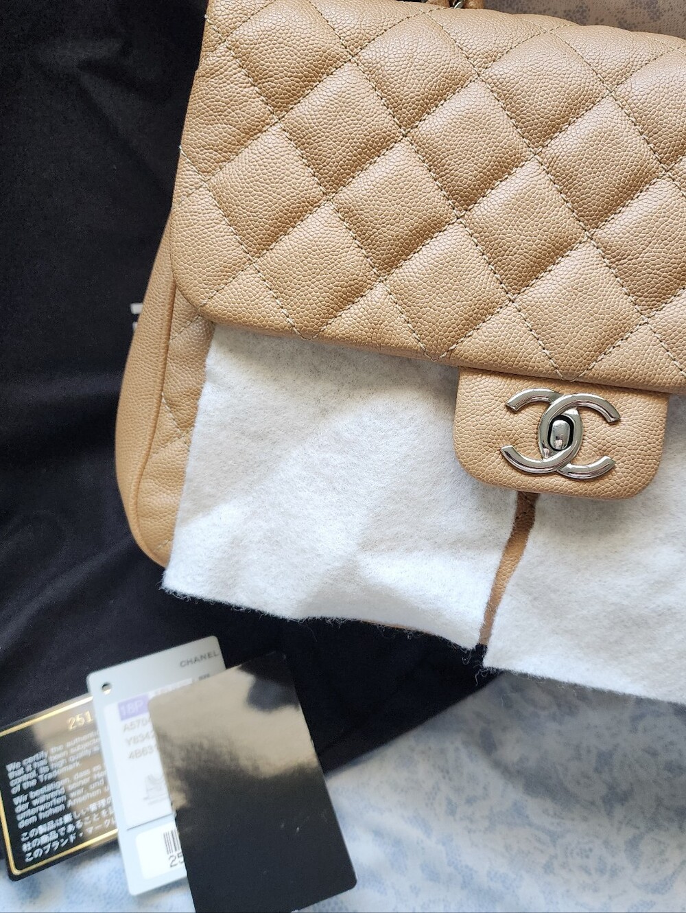 Chanel Handbag - Picture 5 of 12